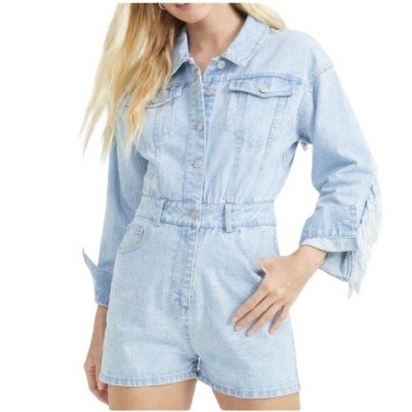 Peach Love California Romper Womens S Blue Light Wash Denim Fringe Belted - Picture 2 of 10